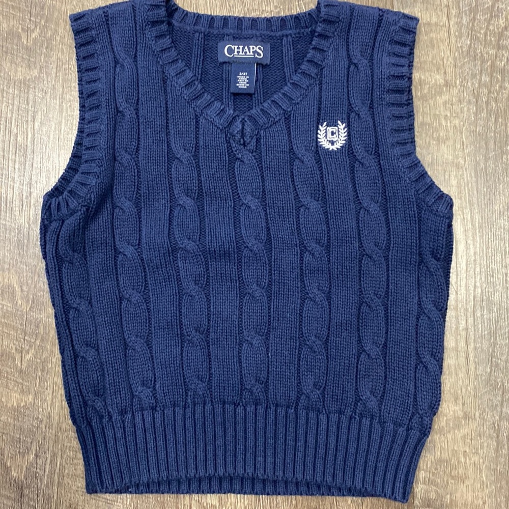 Excellent Condition Chaps Cable knit V-neck sweater vest size 3T